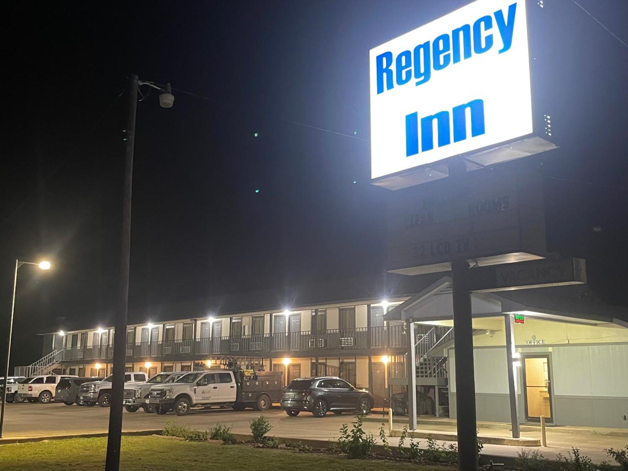 Regency Inn Jewett Экстерьер фото